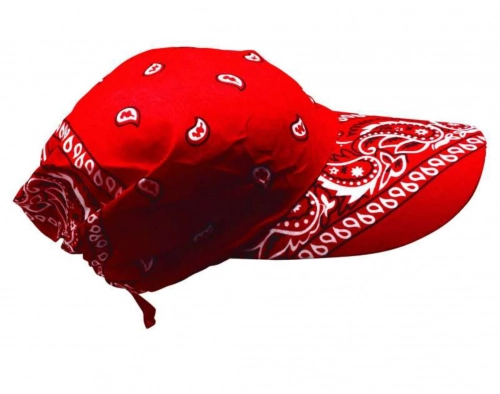 Rotes Paisley Muster auf Bandana Cap mit Schirm