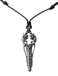 Necklace with chameleon pendant