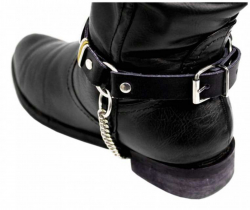 Schwarze Stiefelbänder mit Conchos
